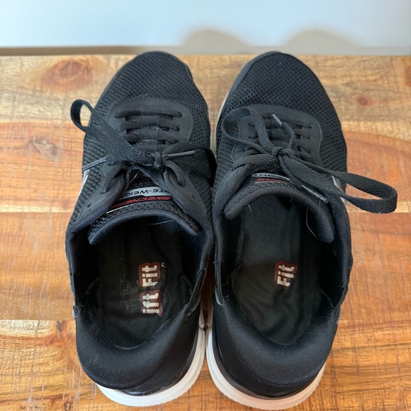 Skechers Swift Fit Men's Black Athletic Shoes, Size 8 - Picture 5 of 6